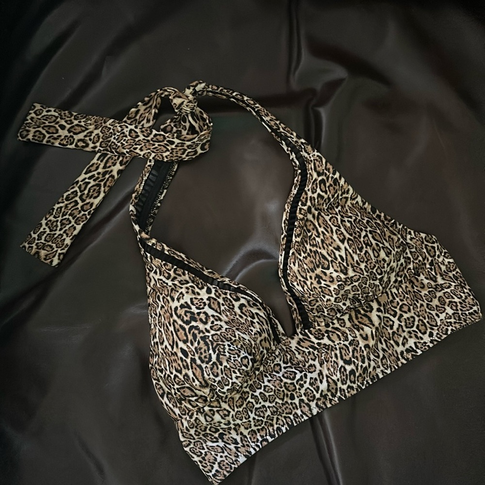 NWOT Bar III Leopard Print Halter Bikini Top